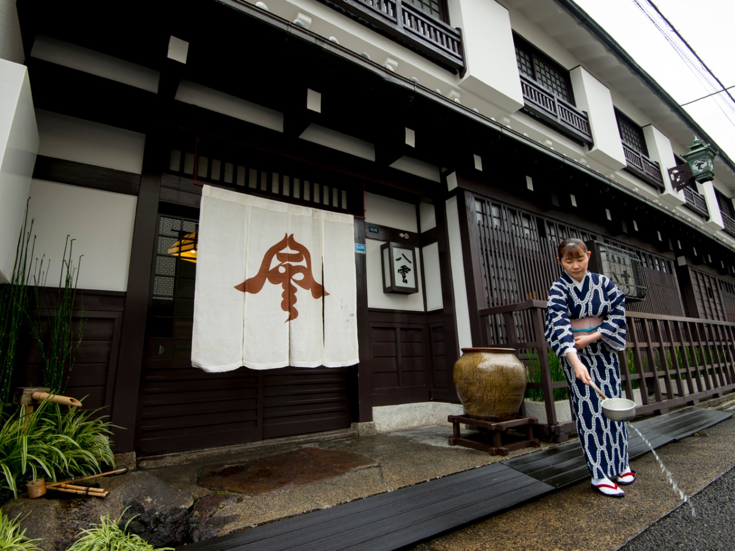 名古屋の「元祖しゃぶしゃぶ店」